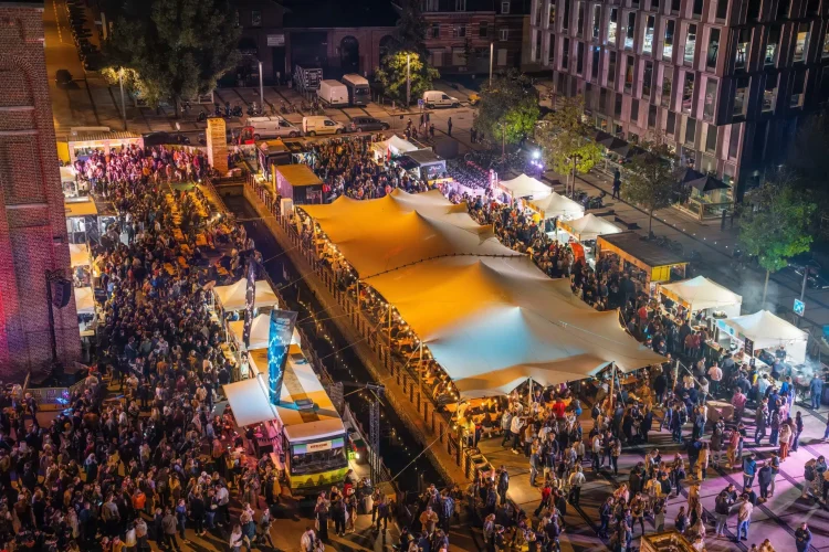 Lille-Street-Food-Festival-2023-exterieur©Laurent-Javoy-Hellolille-scaled Lille-Street-Food-Festival-2023-exterieur©Laurent-Javoy-Hellolille-scaled
